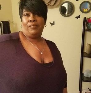 Meet your Posher, Cassandra